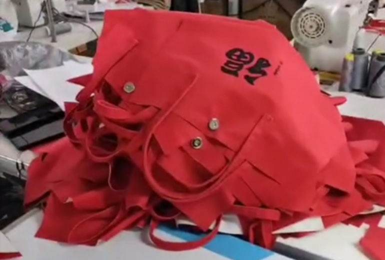 嘉绘美 灵隐寺 定制水桶包-03.jpg